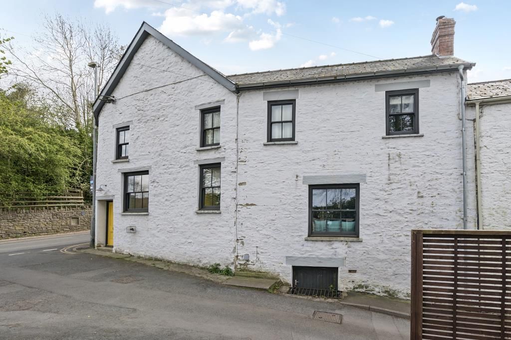 Property photo 1 of 19 External View