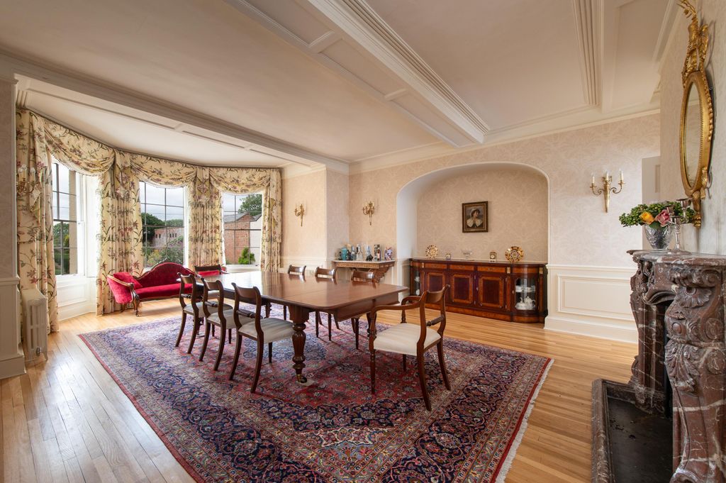 Property photo 3 of 24 Image