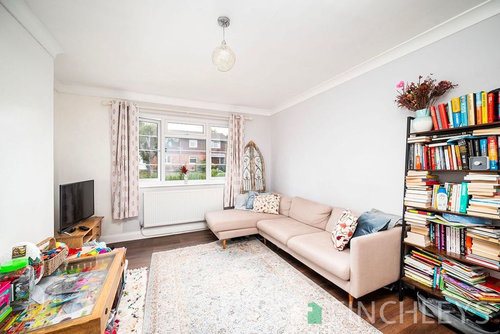 Property photo 3 of 14