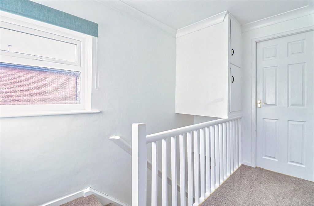 Property photo 3 of 15 Picture No. 02