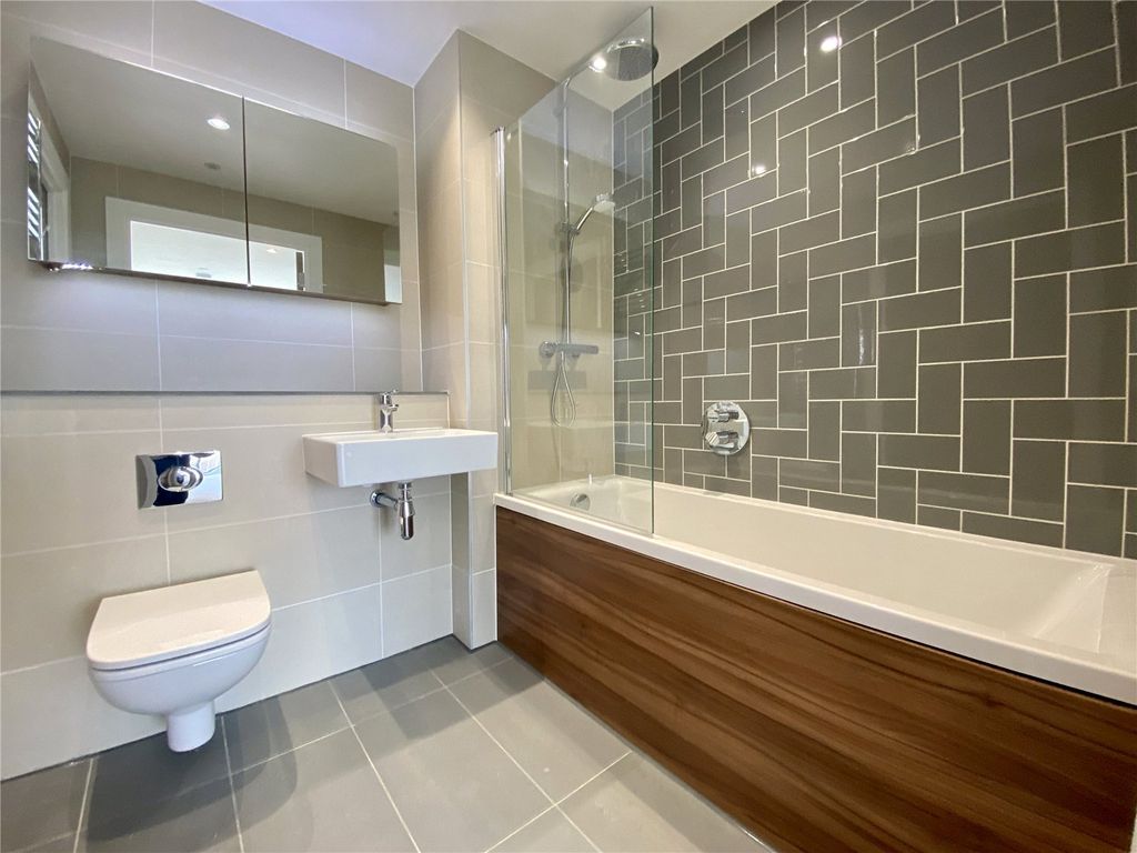 Property photo 3 of 9 Picture No. 17