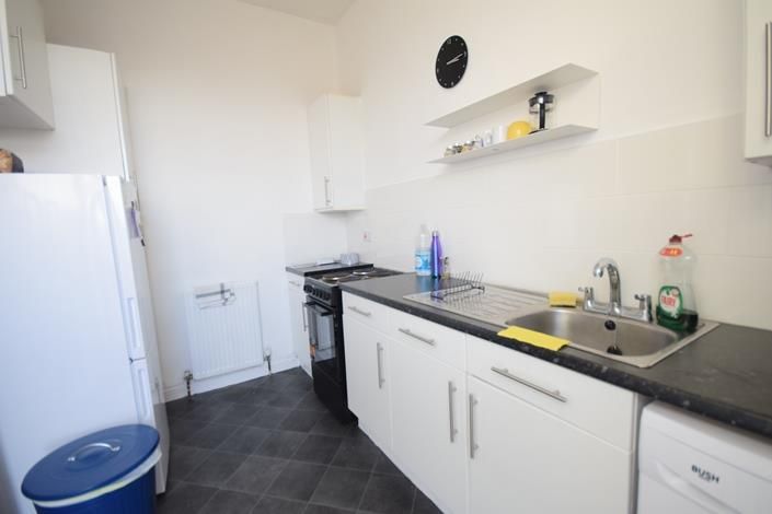 Property photo 3 of 7 66 Dacre Street Kitchen.Jpg