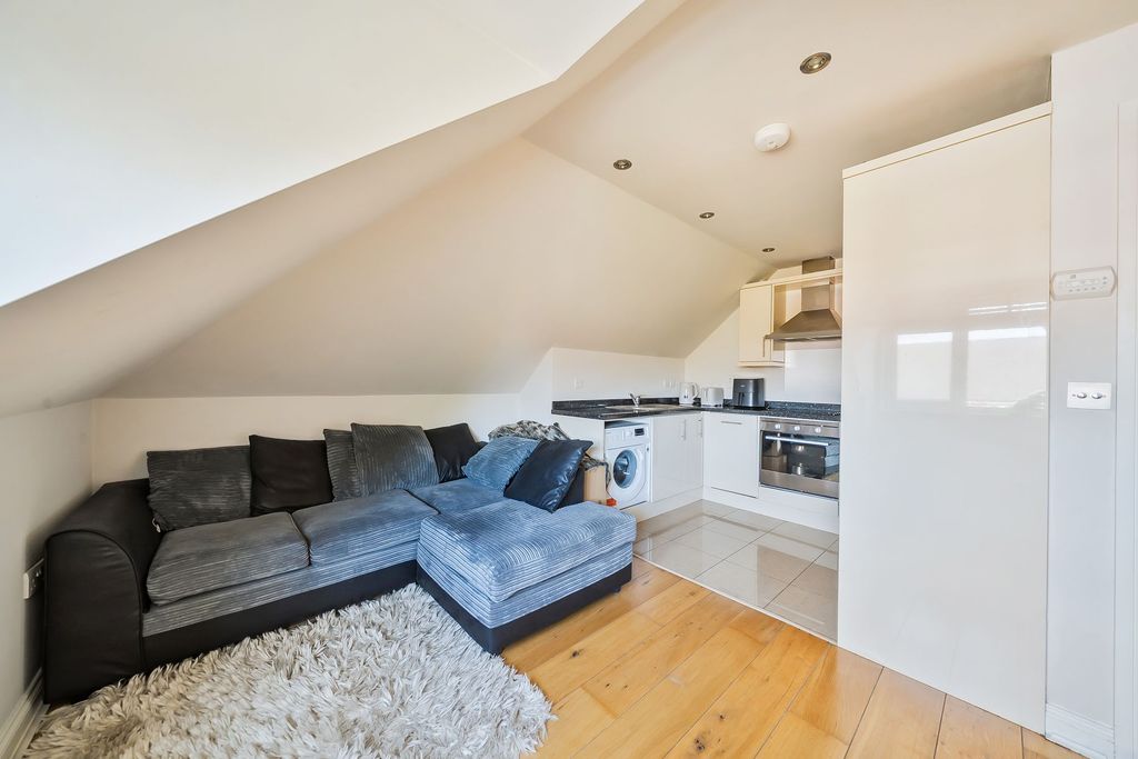 Property photo 3 of 26