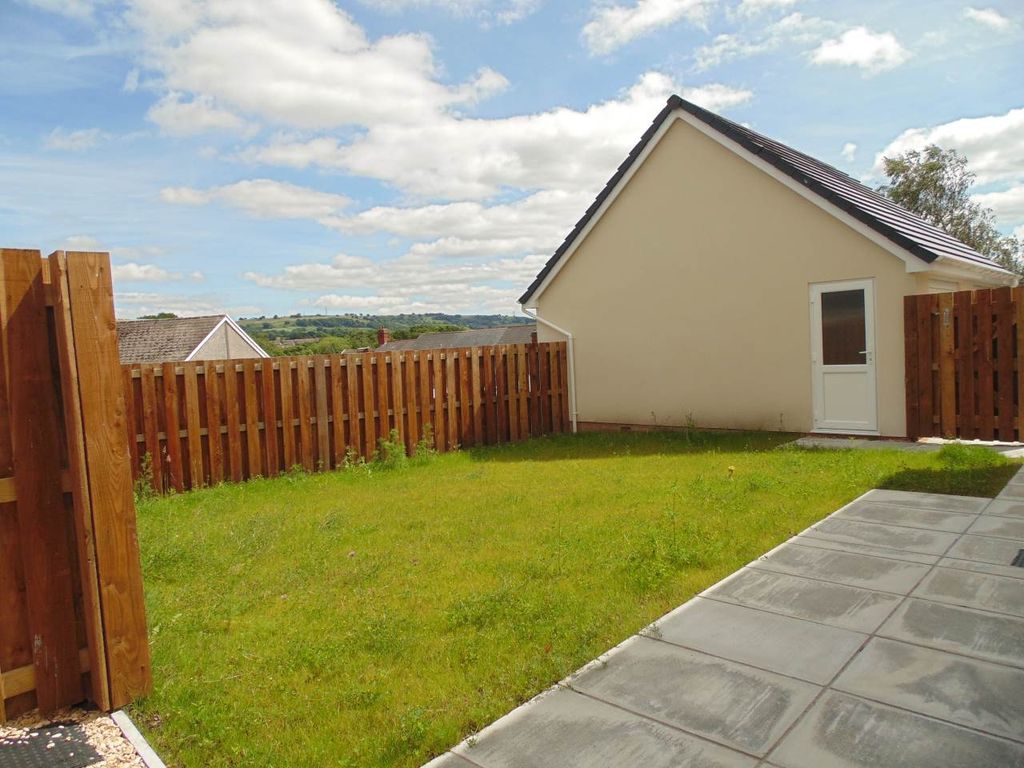 Property photo 3 of 13 Dsc00889