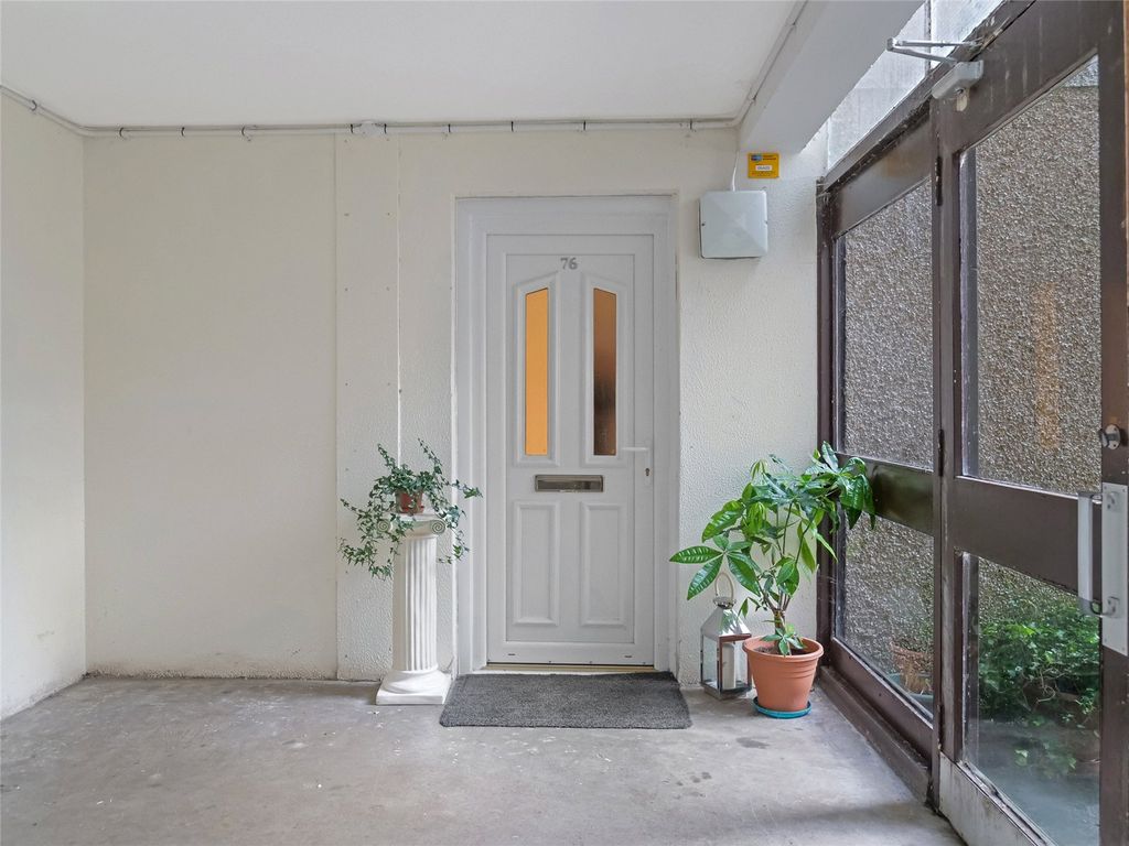 Property photo 2 of 21 Picture No. 02