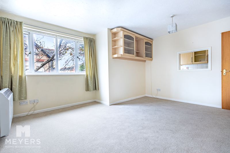 Property photo 2 of 10 Photo 9