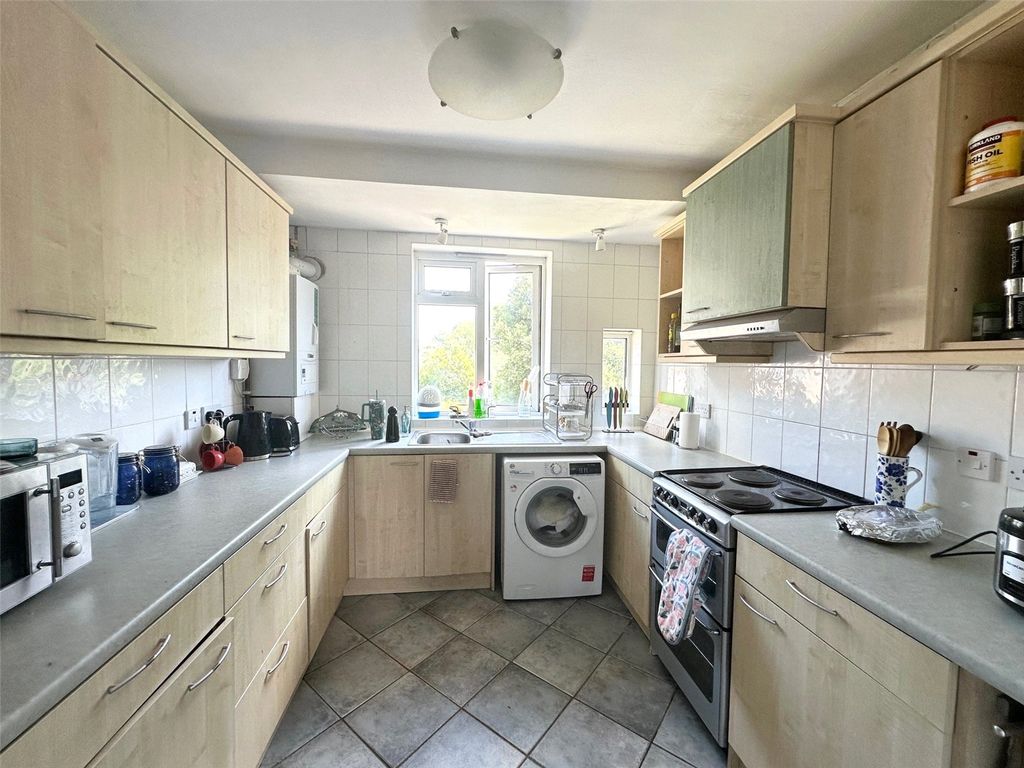 Property photo 1 of 8 Picture No. 10
