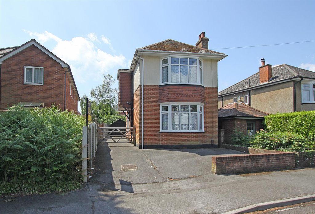 Property photo 1 of 18 Front A.Jpg