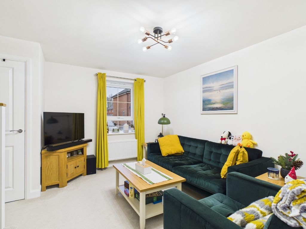 Property photo 2 of 17 4873246