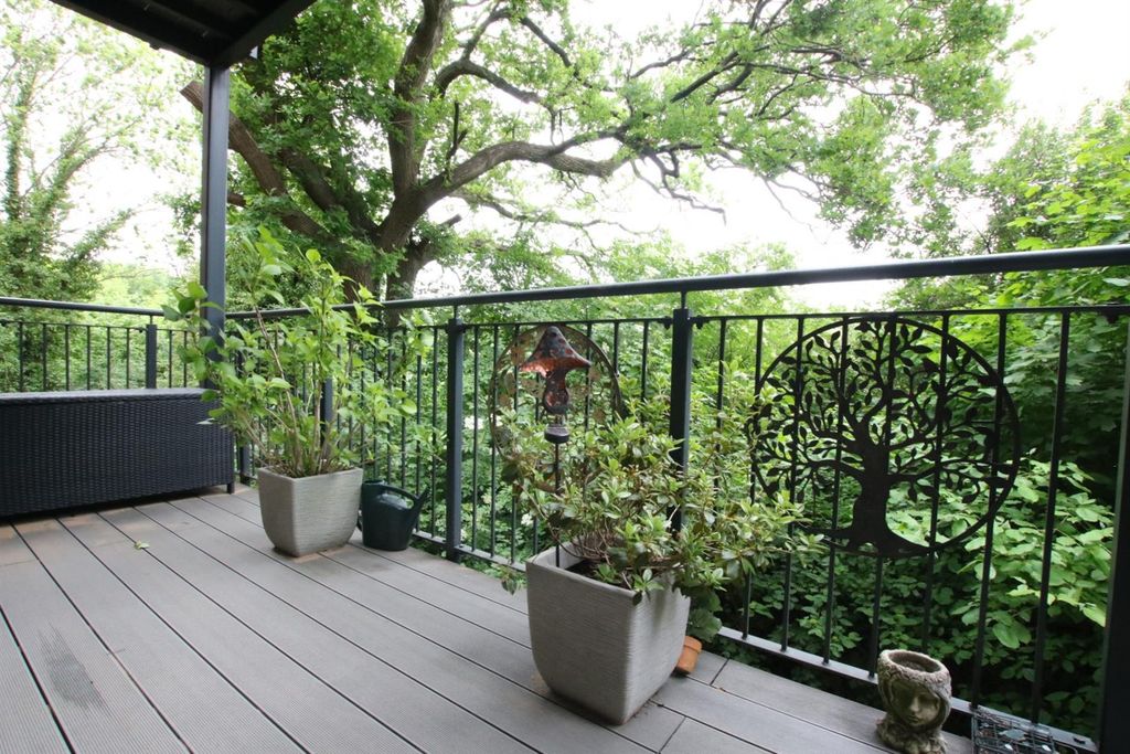 Property photo 3 of 10 Img_0697.Jpg