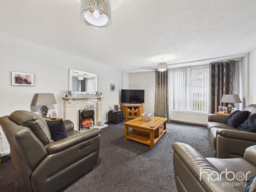 Property photo 2 of 11 5011454