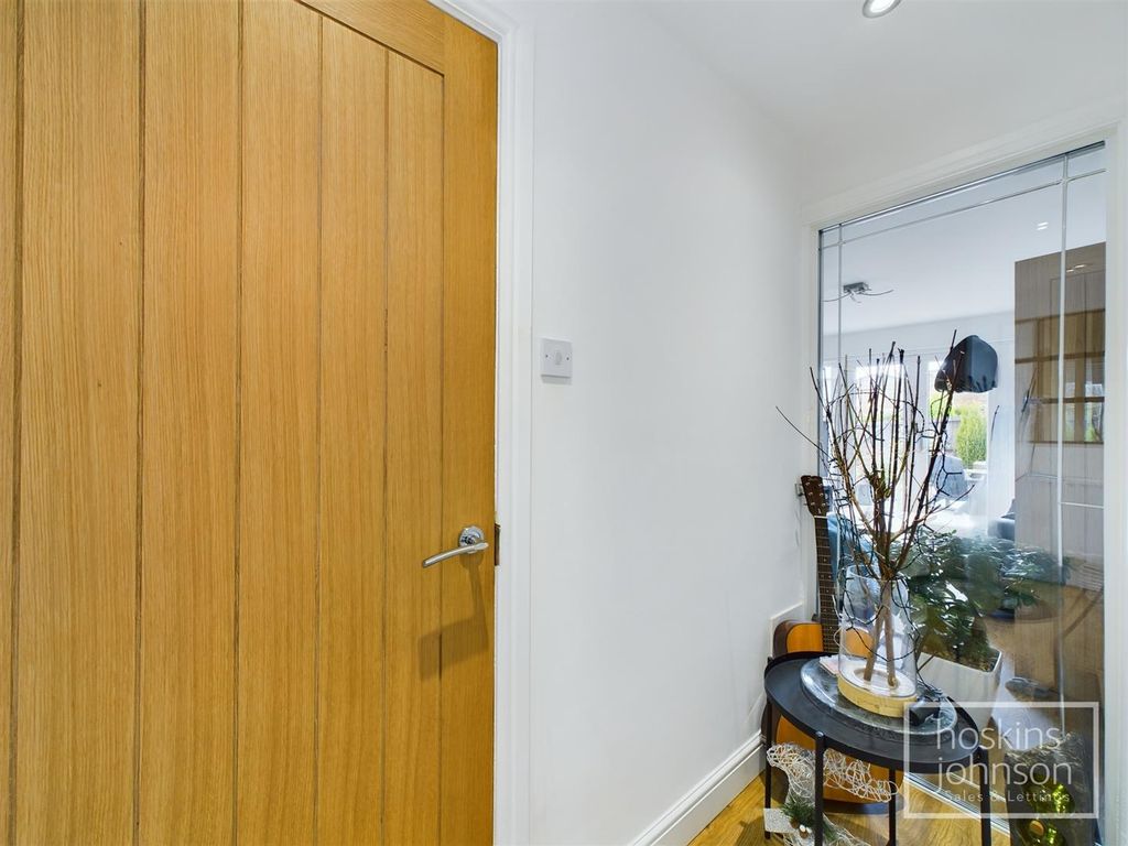 Property photo 2 of 29 Entrance Hall
