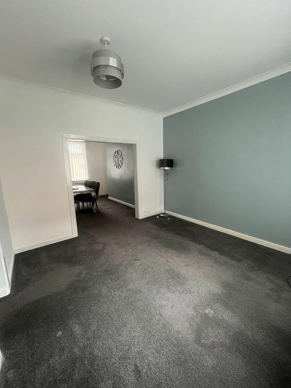 Property photo 2 of 9 Image