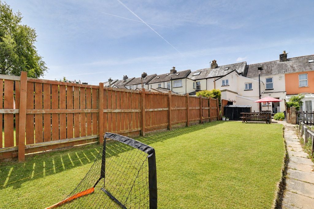 Property photo 2 of 19 2 - Picture No. 30