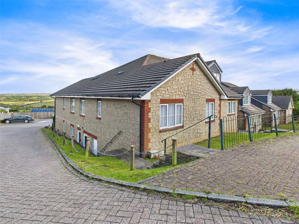 Property photo 2 of 15 Picture No. 08