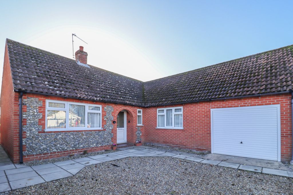 Property photo 2 of 22 4590474