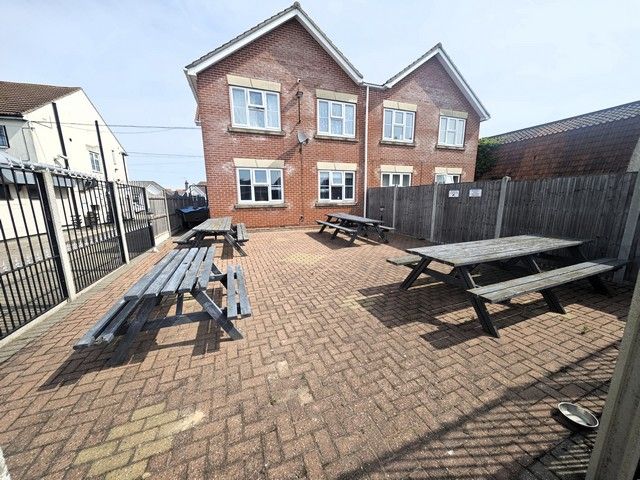 Property photo 3 of 3
