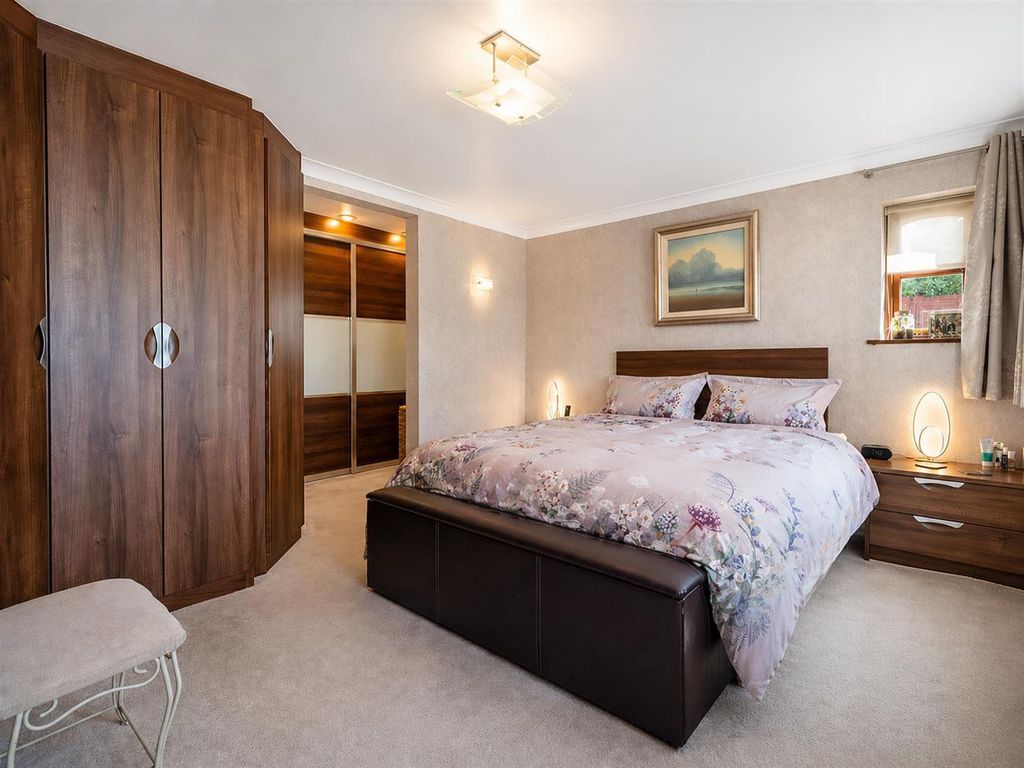 Property photo 3 of 22 Principal Bedroom 1.Jpg