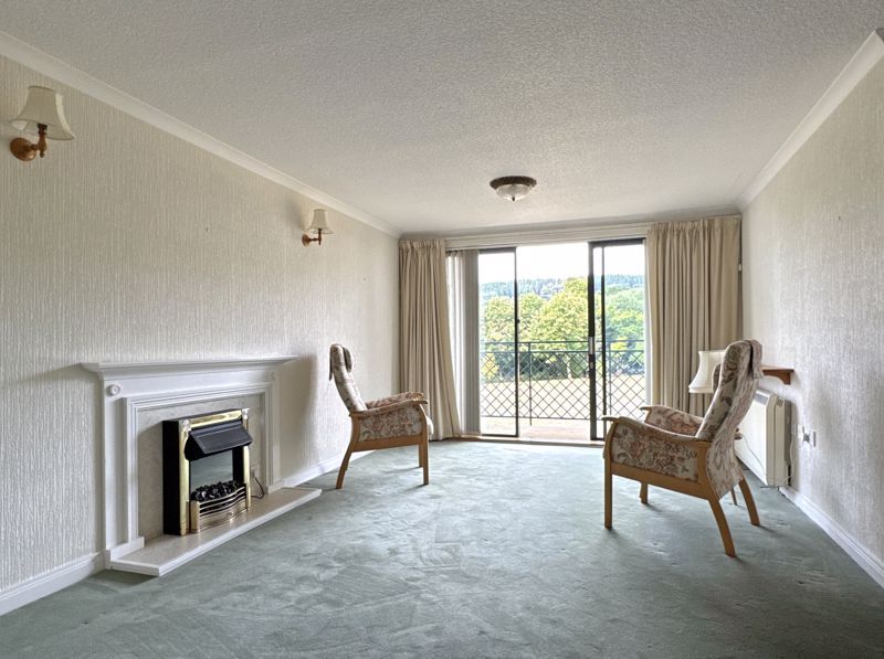 Property photo 3 of 12 Photo 4