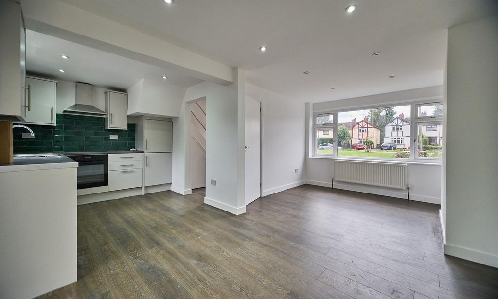 Property photo 3 of 11 Dark Lane Bedworth  2.Jpg