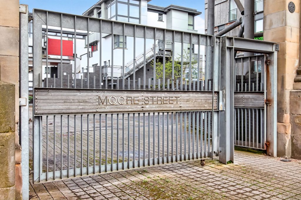 Property photo 3 of 20