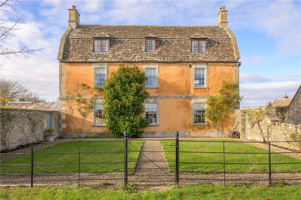 Property photo 2 of 19 Picture No. 14