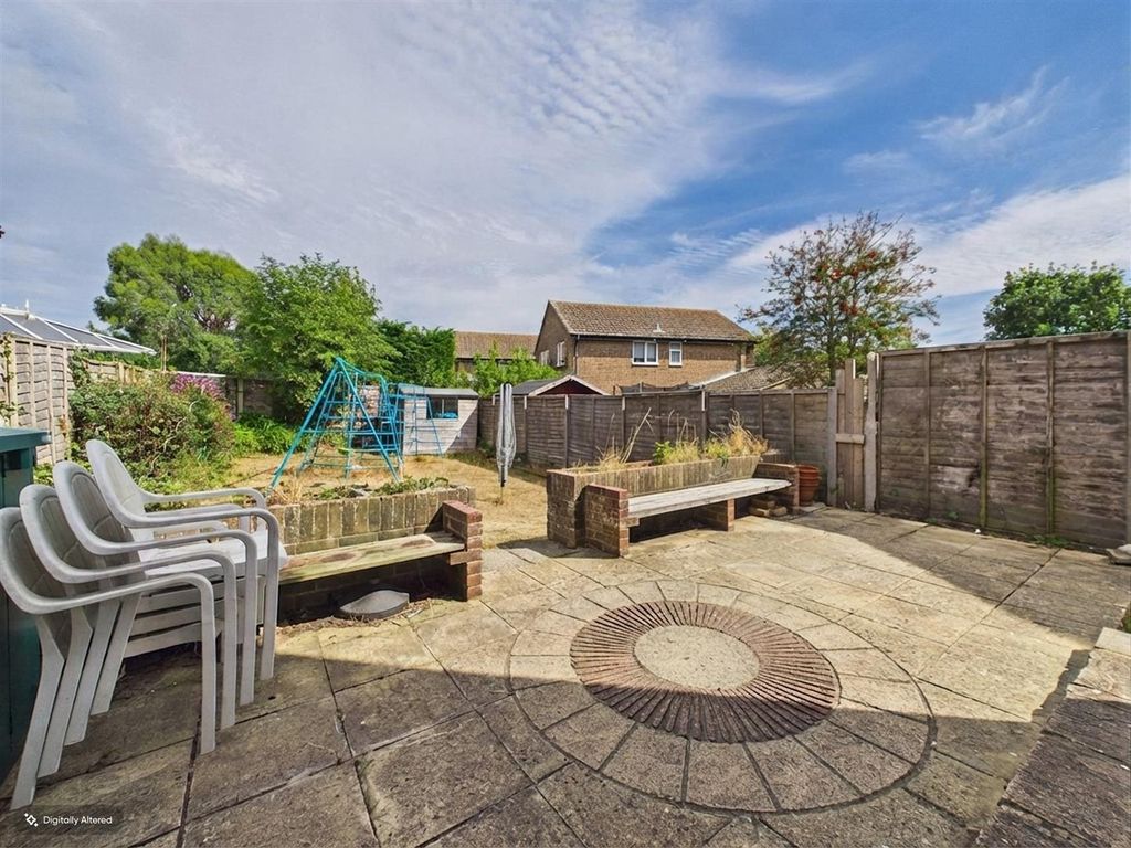Property photo 2 of 16