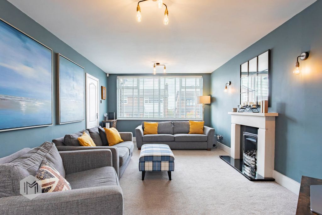 Property photo 2 of 54 Photograph