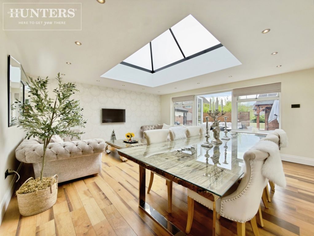 Property photo 3 of 27 Pbox-Img.Jpg