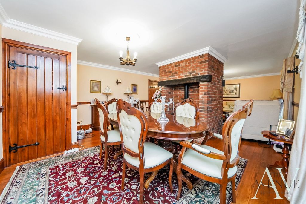 Property photo 3 of 33 3812197