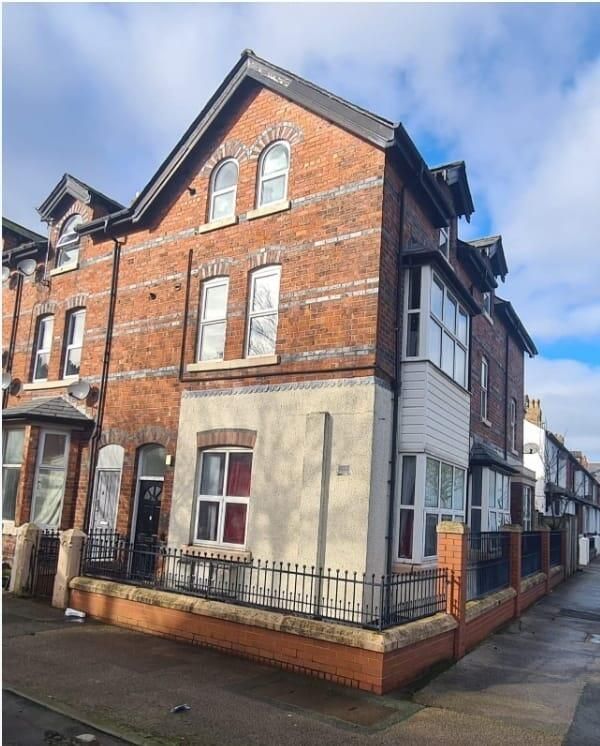 Property photo 1 of 10