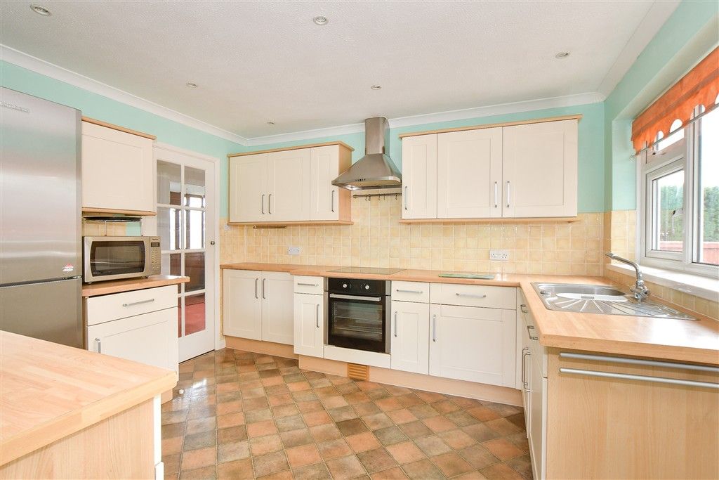Property photo 2 of 14 Kitchen/ Dining Room