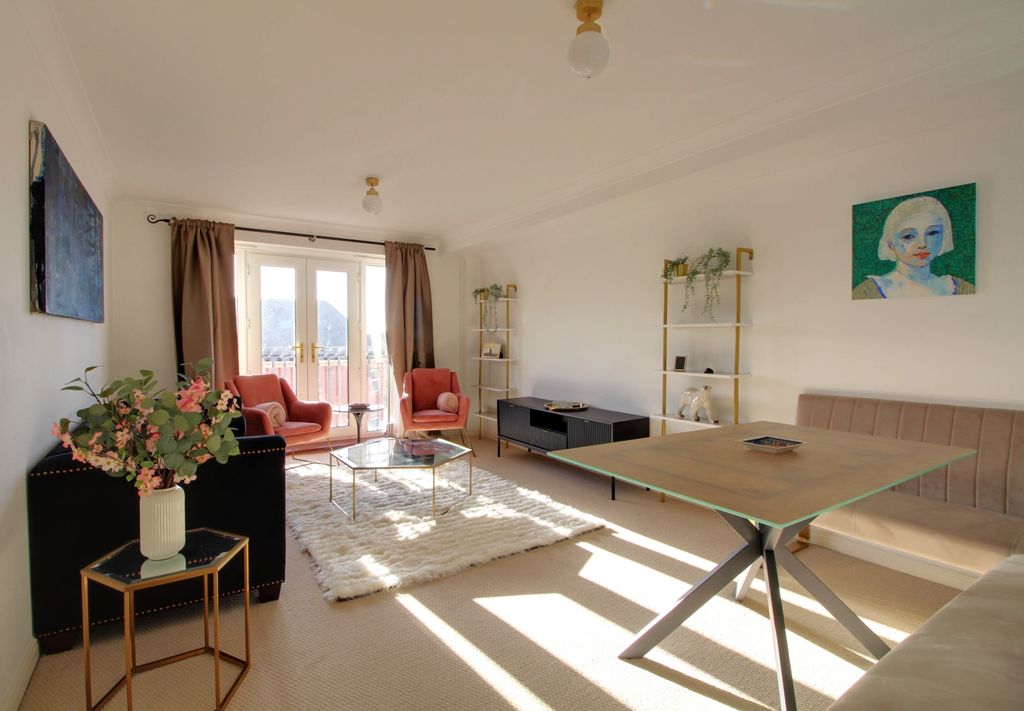Property photo 3 of 11 Living Dining Room