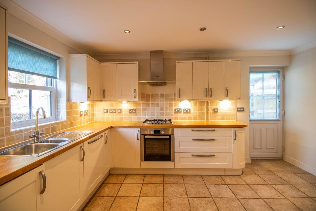 Property photo 2 of 21 Img_0042.Jpg