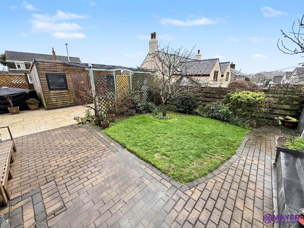 Property photo 3 of 21