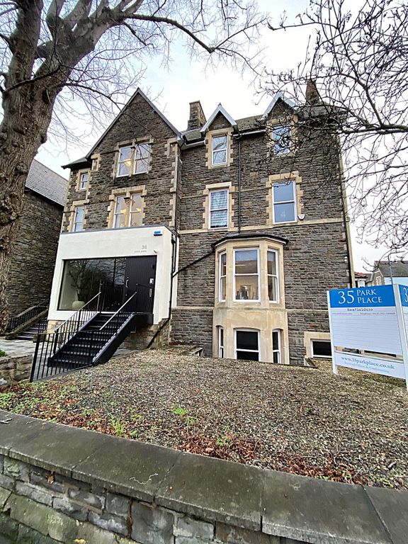 Property photo 2 of 12