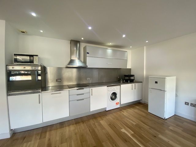 Property photo 2 of 8