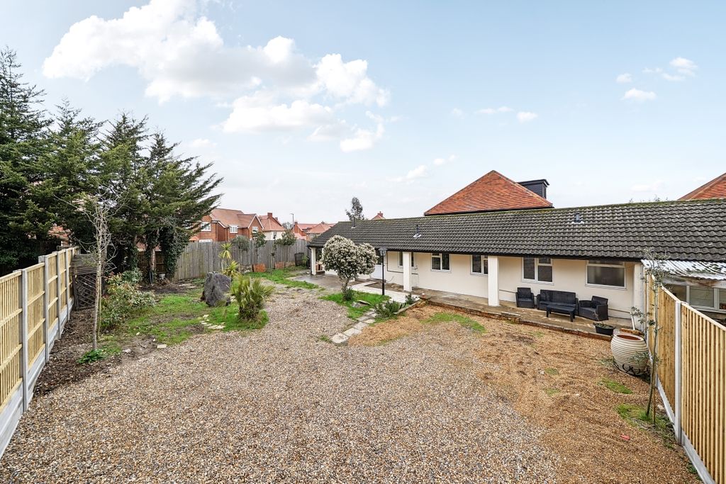 Property photo 1 of 6 1