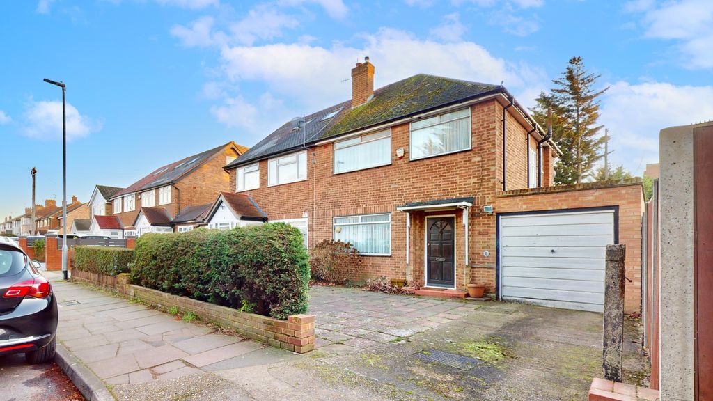 Property photo 1 of 12