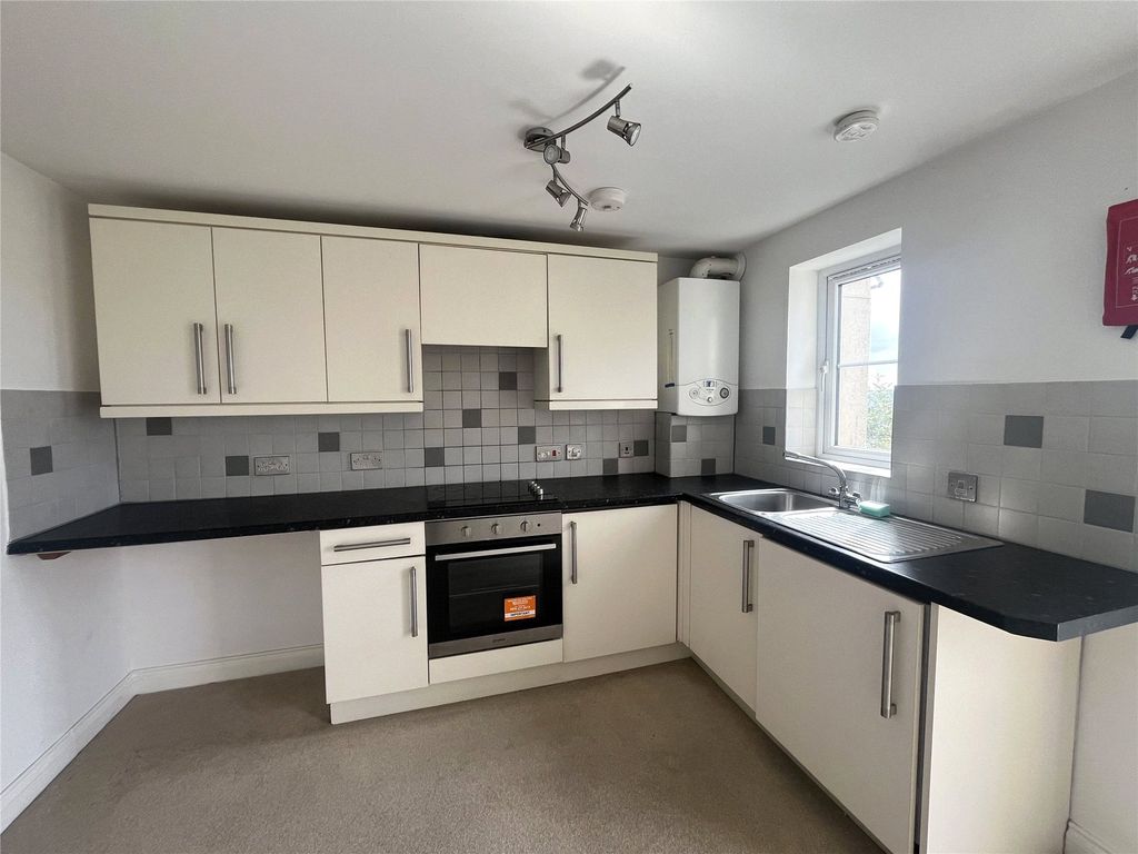 Property photo 2 of 11 Picture No. 25