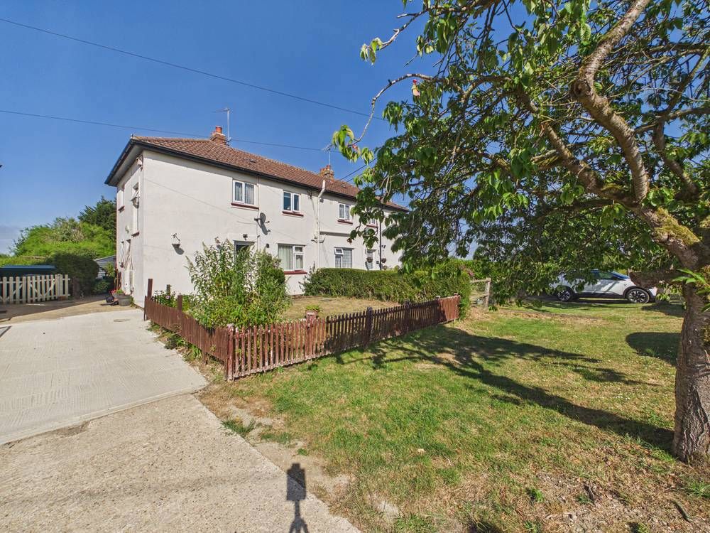 Property photo 1 of 15 Giraffe360-Still015