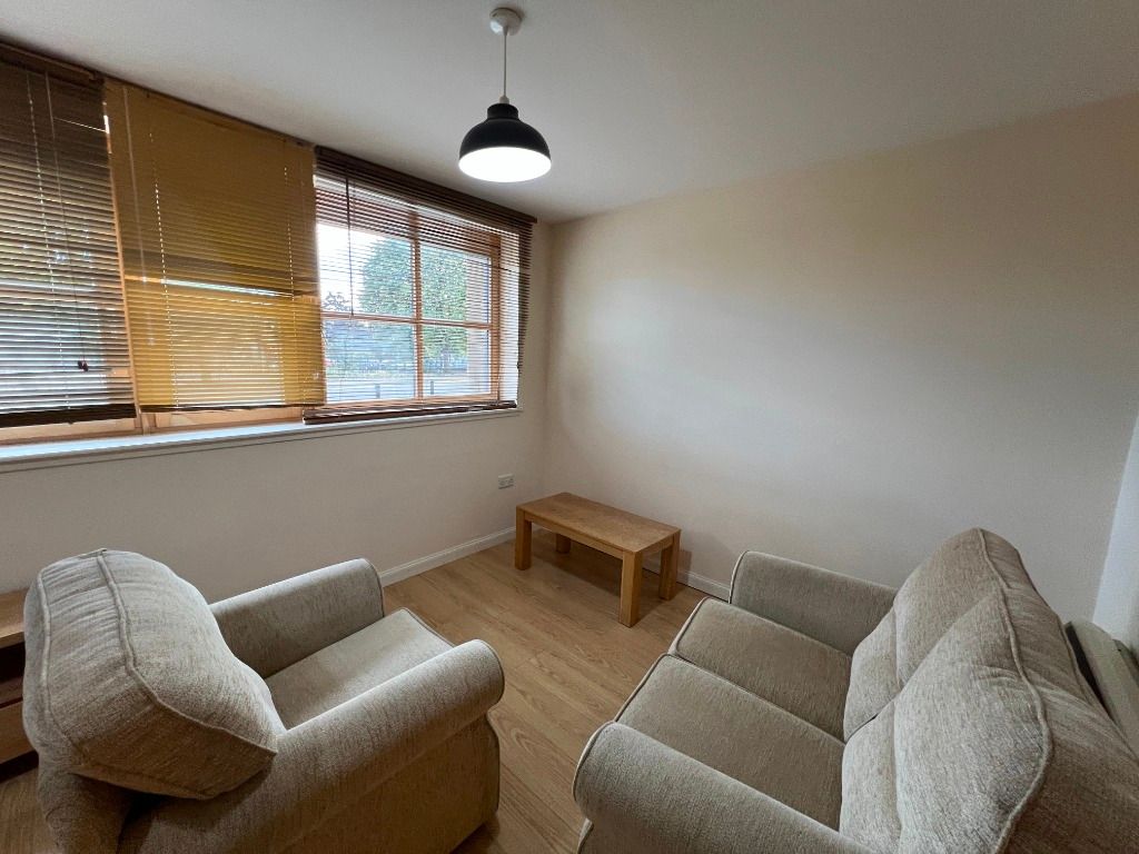 Property photo 2 of 7 Photo 2