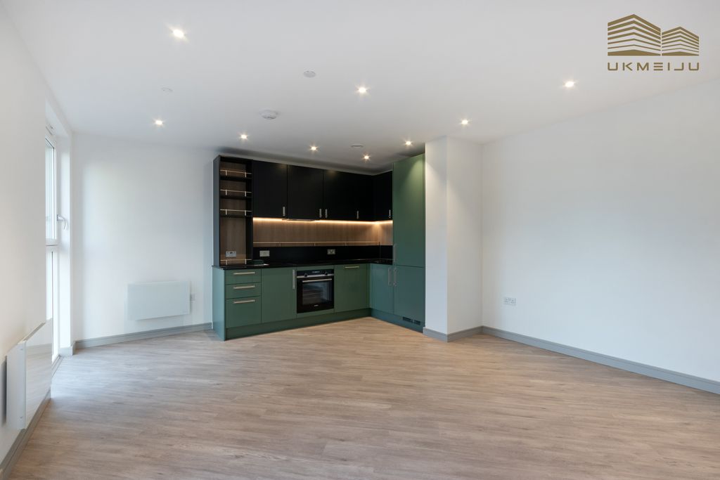 Property photo 2 of 9