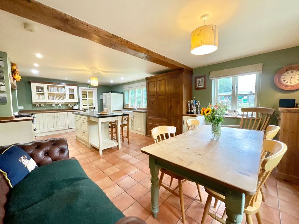 Property photo 2 of 54