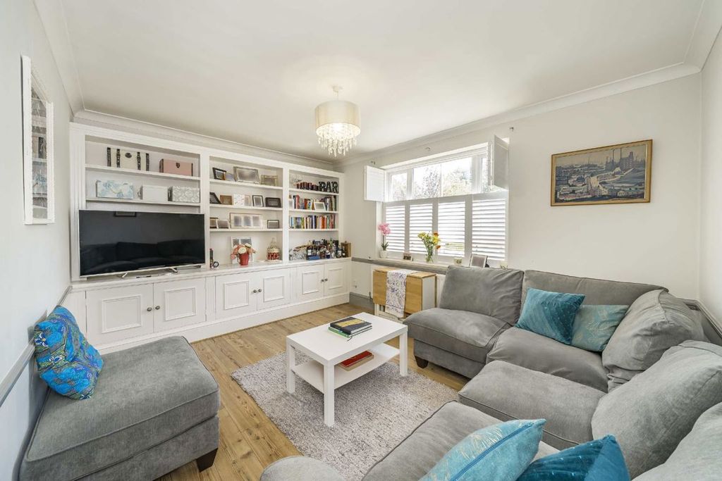 Property photo 1 of 6