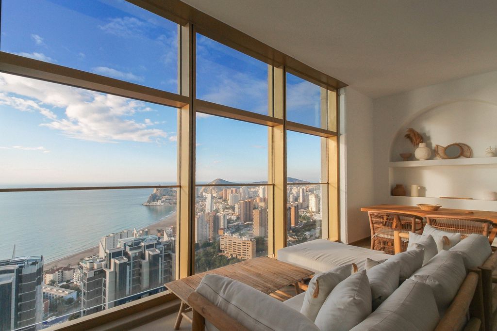 Property photo 2 of 41