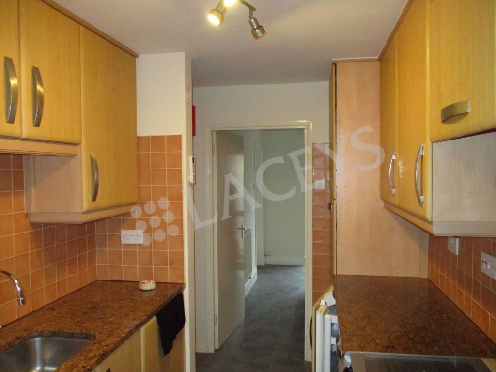 Property photo 3 of 11 Photo 8