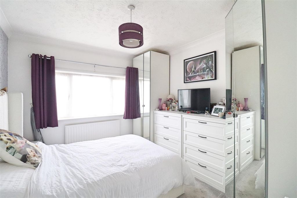 Additional image 10 of 4 bed semi-detached house for saleAetheric Road, Braintree CM7