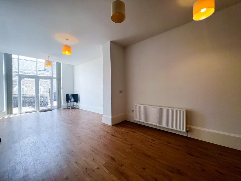 Property photo 1 of 12 Image