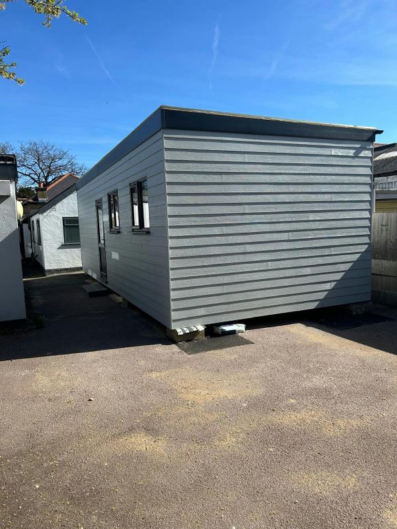 Property photo 2 of 2 d5Eac8A6-363F-449d-A6B2-Dbee27Cf444c.Jpg